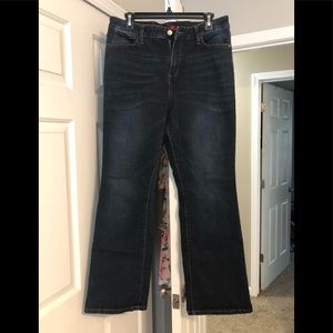 Jennifer Lopez jeans
